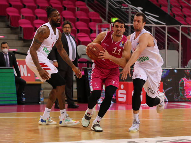 他在与世界 他在与世界