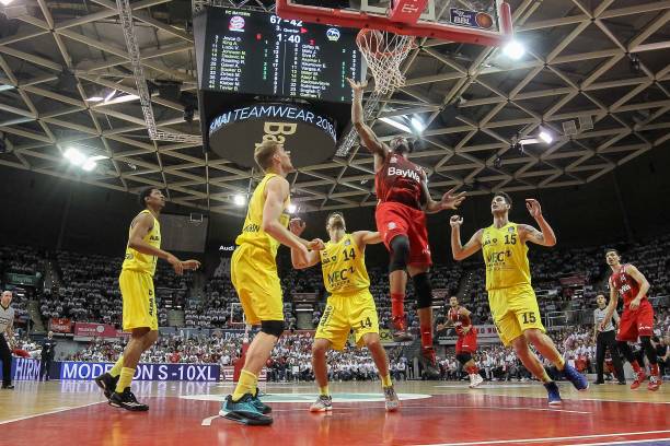 频繁的主帅 频繁的主帅