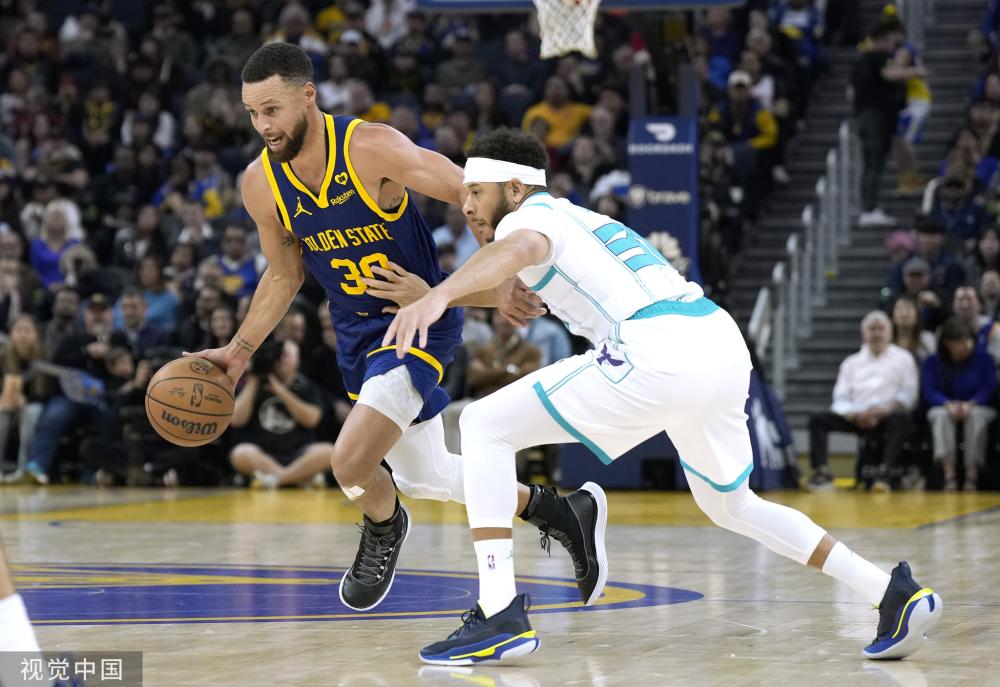 而亨德森经 而亨德森经