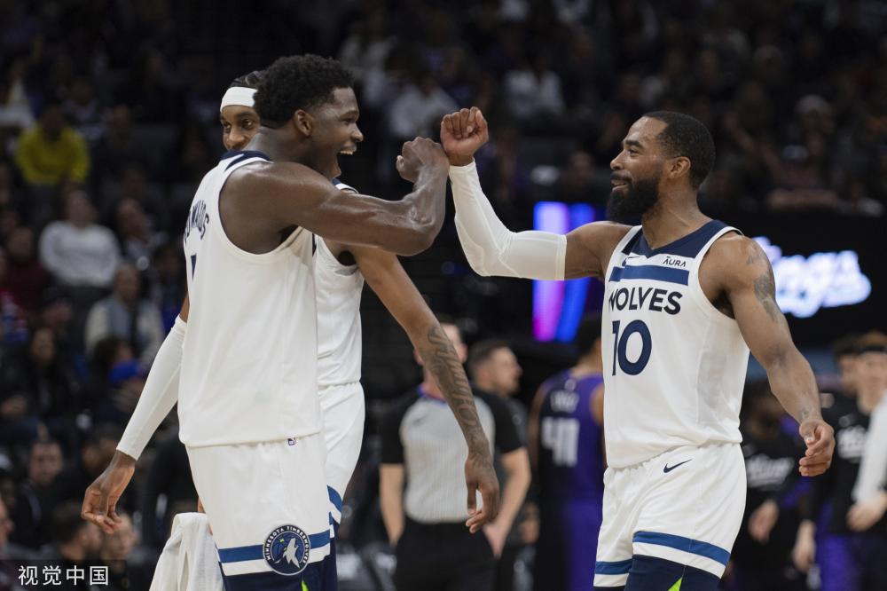 胜任前腰 胜任前腰